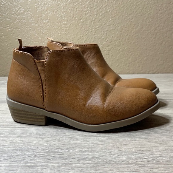 toddler tan booties